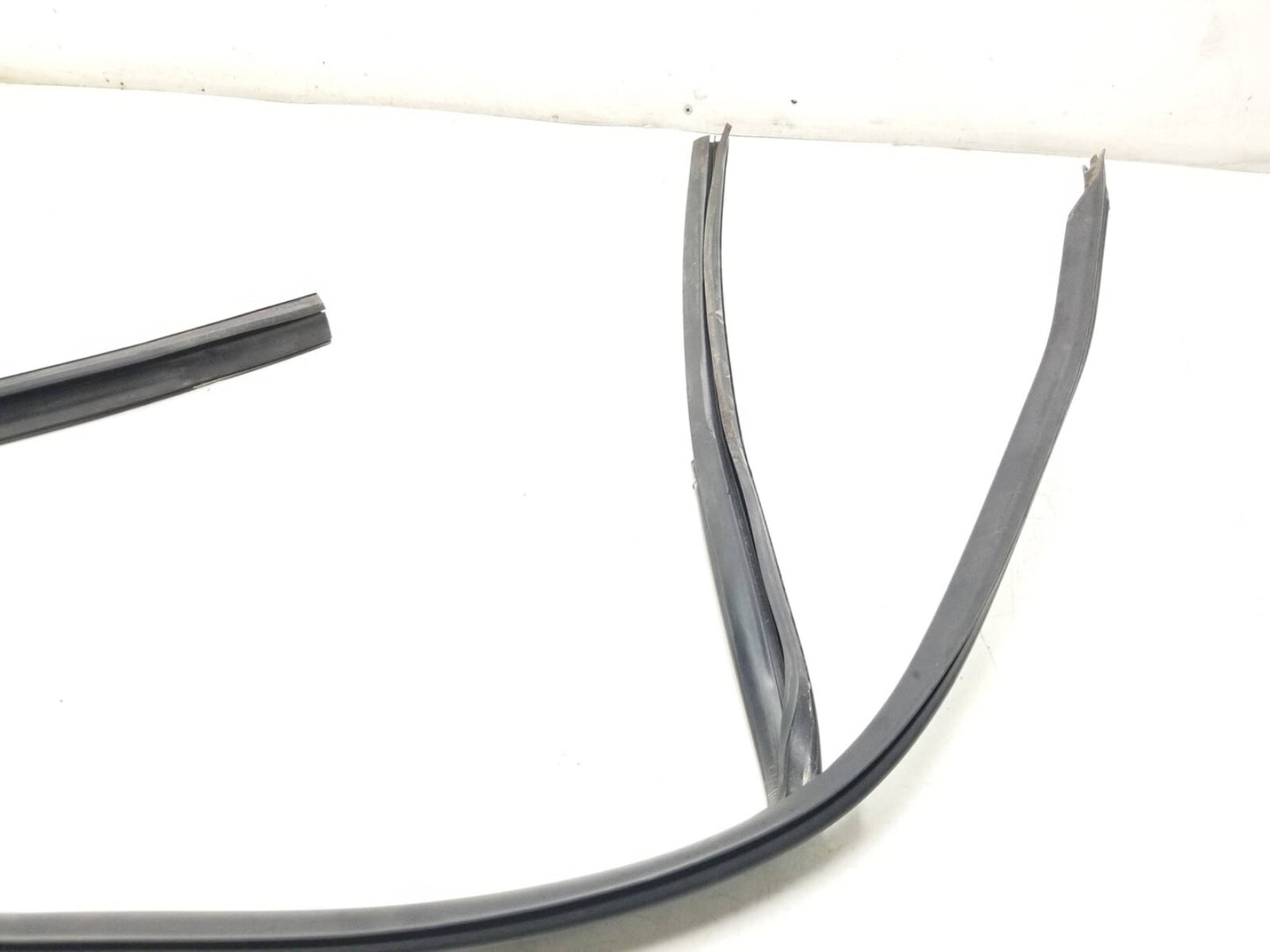 2009 - 2017 Audi Q5 Door Weatherstrip Front Driver Side Left OEM
