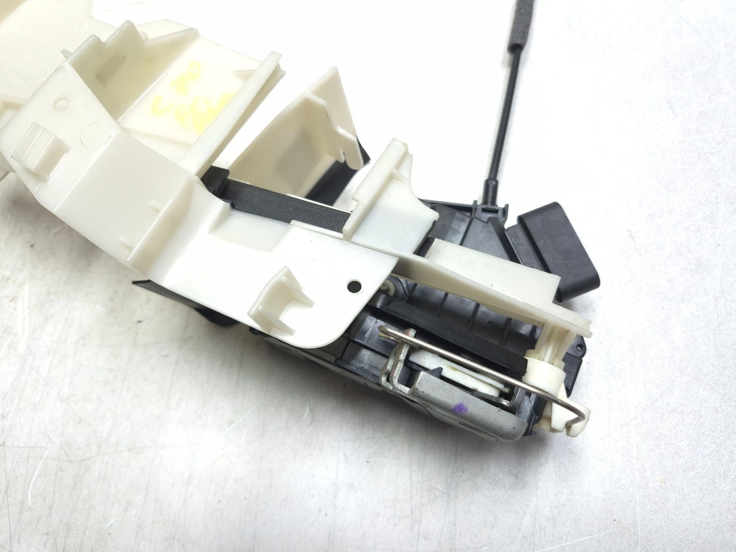 2017 Ford Focus Front Door Lock Latch Actuator Driver Side Left OEM