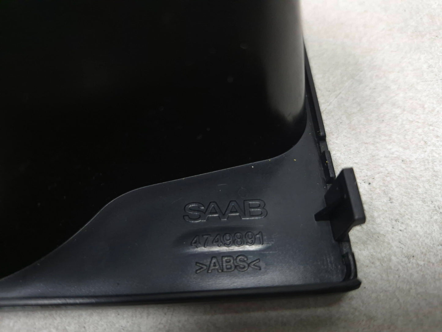 2007 Saab 9-5 Aero Cup Holder Insert Center Console OEM