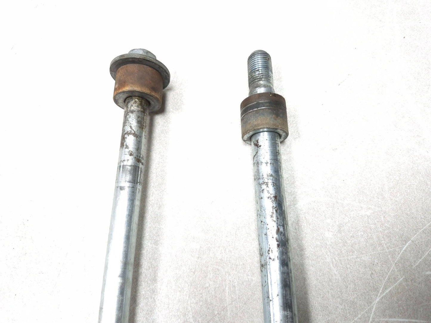 1999 Yamaha V Star Xvs650 Wheel Axle Front & Rear OEM