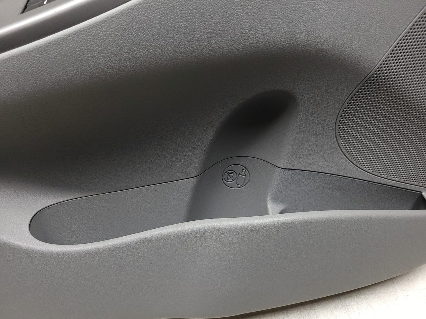 2012-2017 Hyundai Accent Door Panel Trim Front Driver Side Left OEM 82350-1r010