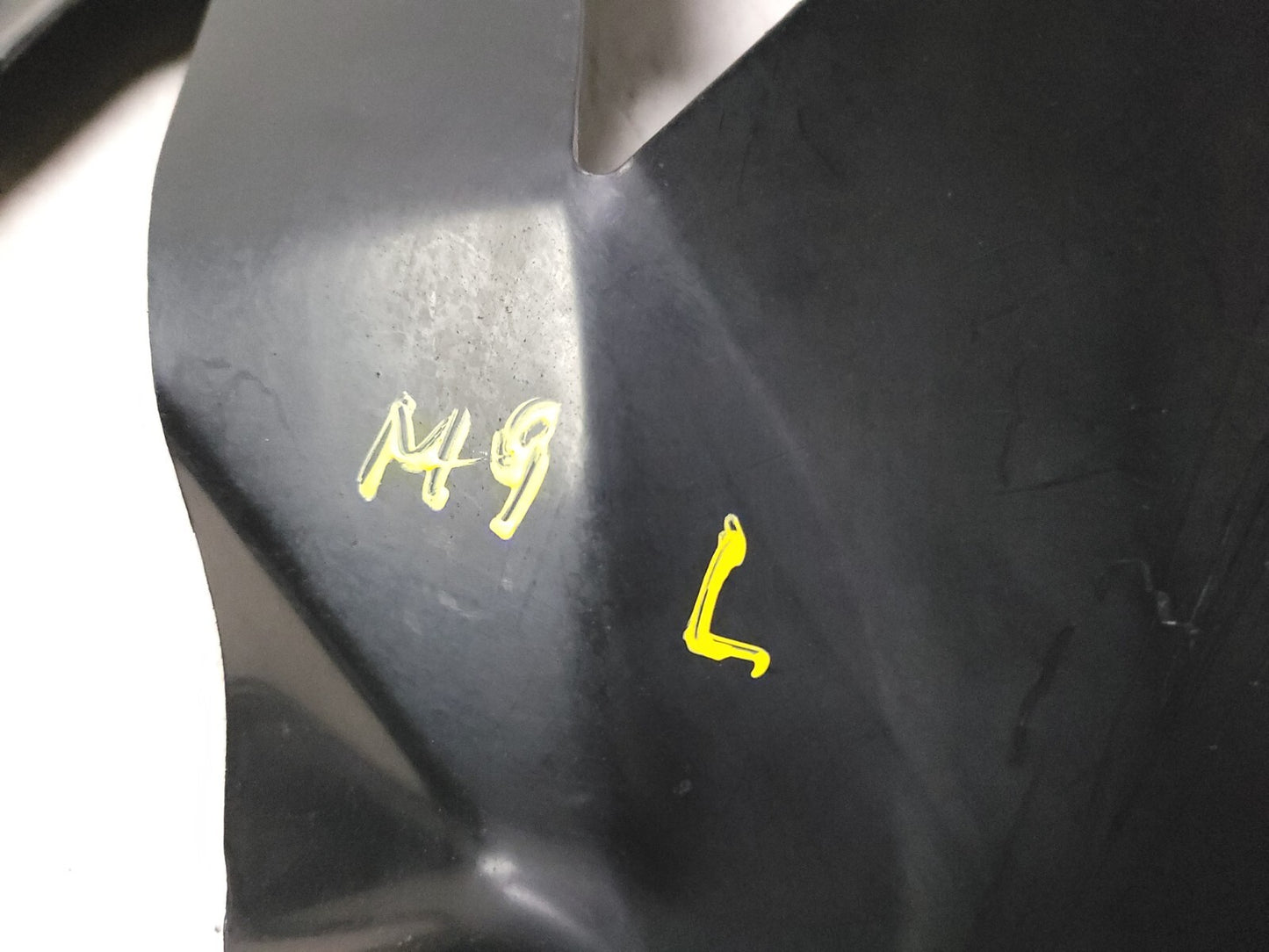 04 05 Honda Cbr 1000rr Front Right Middle Cowl Fairing OEM 12k Miles