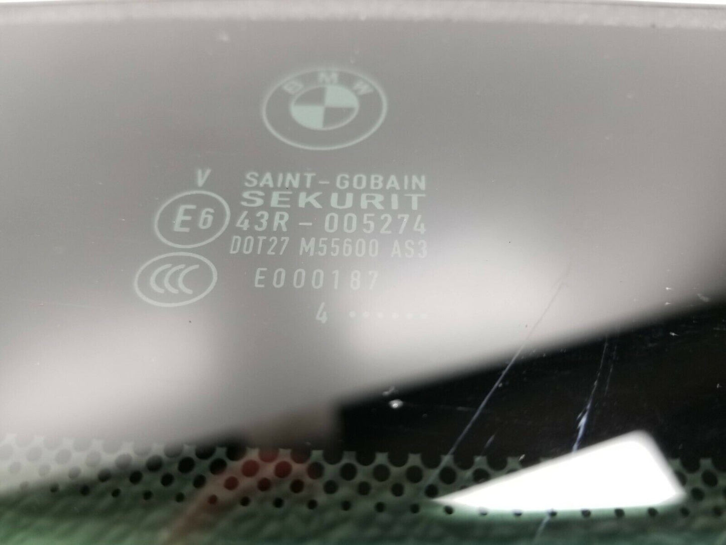 01 02 03 04 05 BMW E46 Sdn Sunroof Glass OEM