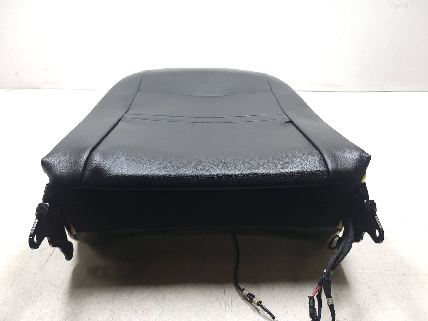 2012 Volkswagen Cc Front Passenger Right Seat Back Backrest Upper OEM