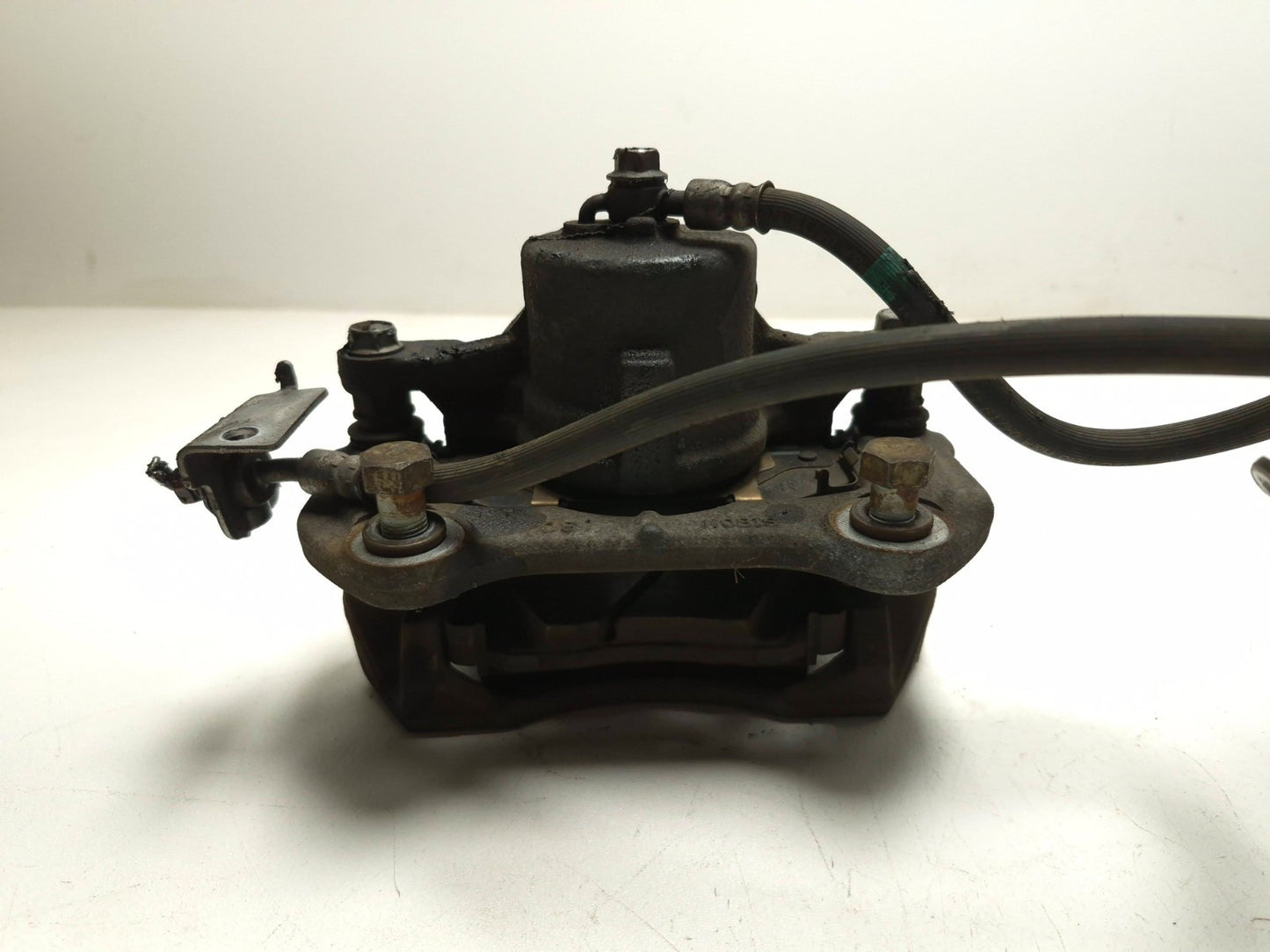 2019 Hyundai Kona Front Brake Caliper Left & Right Pair OEM