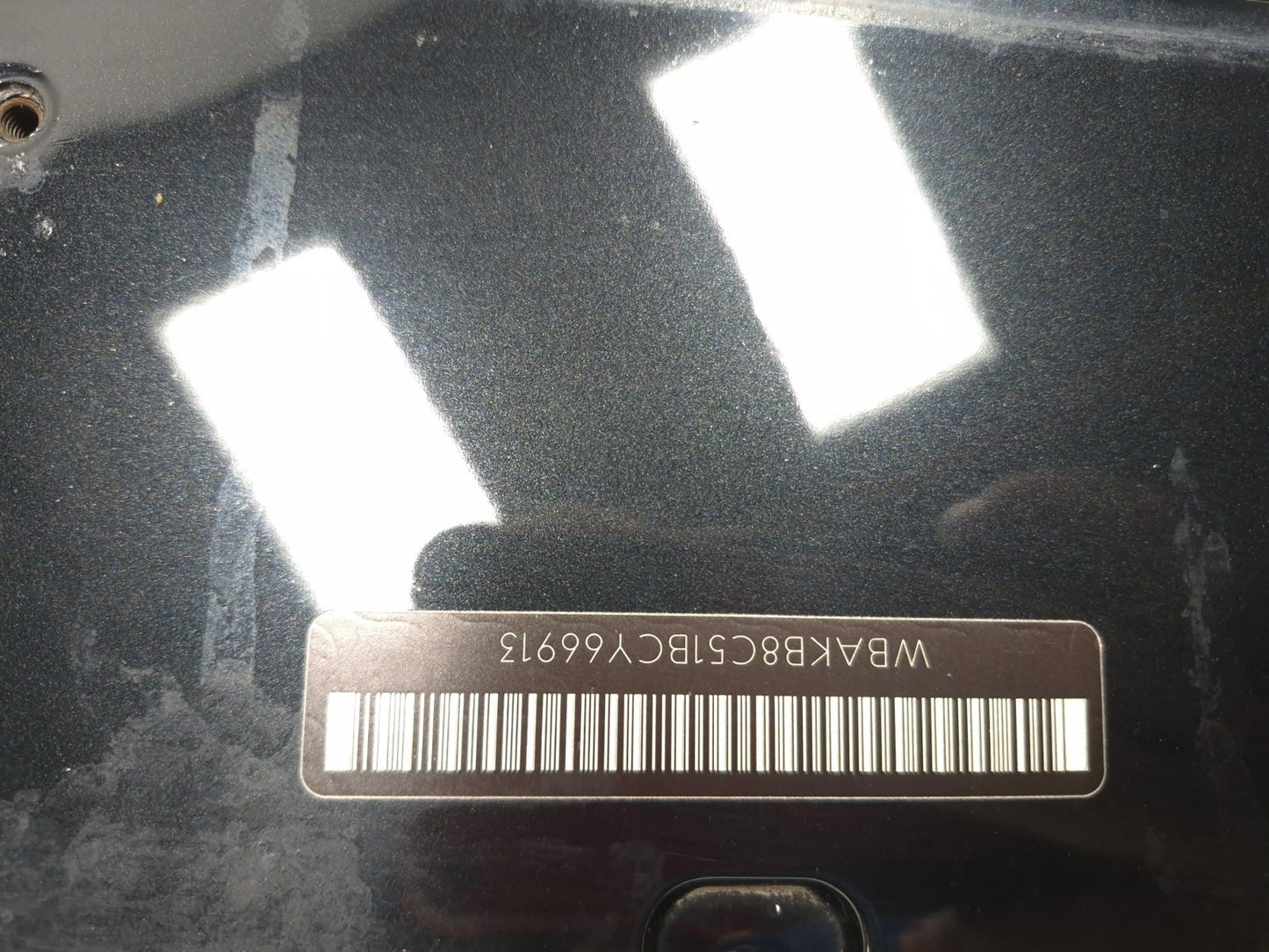 2011 BMW 750li Rear Trunk Lid License Plate Panel Molding 7205771 Oem✅