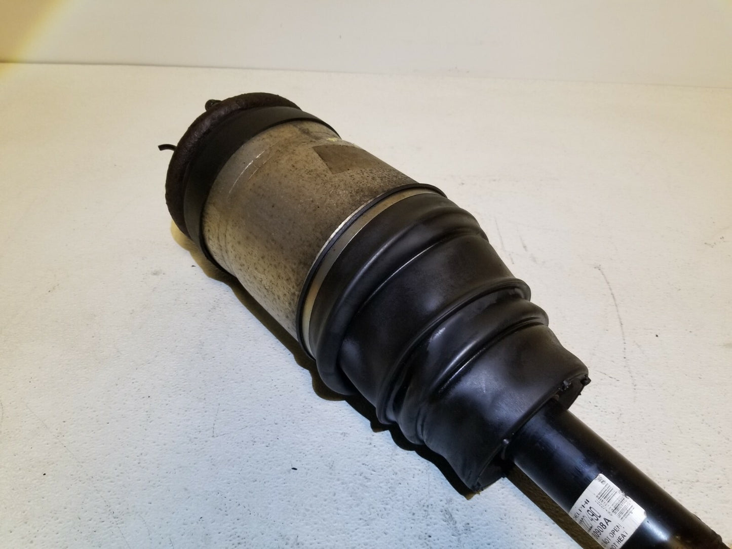 2009 Range Rover Sport Rear Suspension Strut Right Passenger Side OEM
