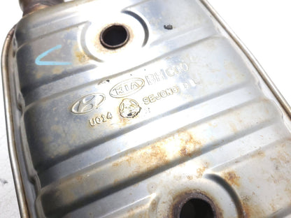 09-12 Hyundai Genesis Exhaust Resonator Muffler Tail System 4.6l OEM Sedan