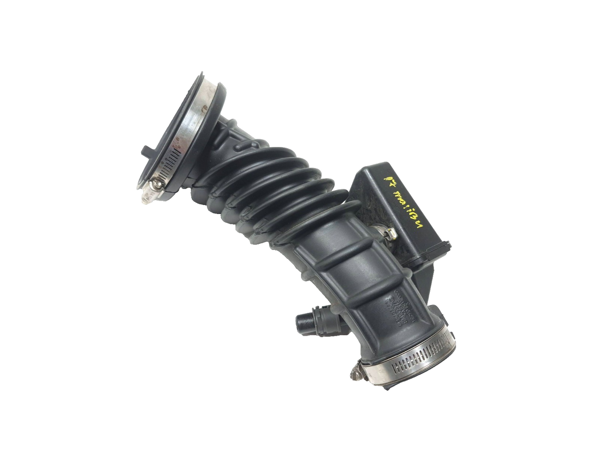 2017 Chevrolet Malibu Air Cleaner Outlet Duct 84128488 OEM