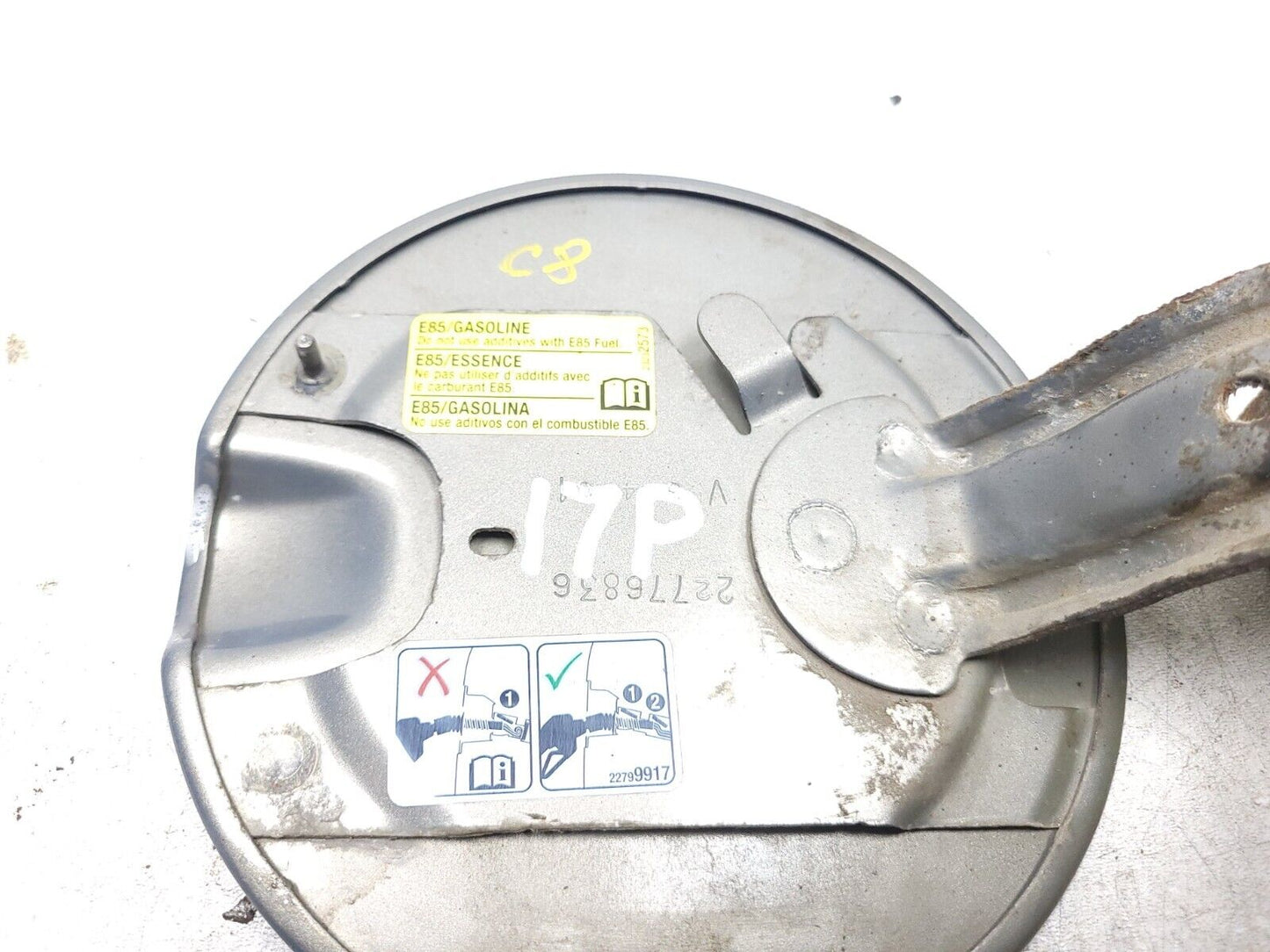 14-19 Chevrolet Silverado 1500 Fuel Tank Door 22776836 OEM
