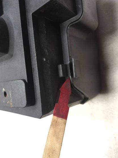 2007 Saab 9-5 Aero Battery Holder Box OEM