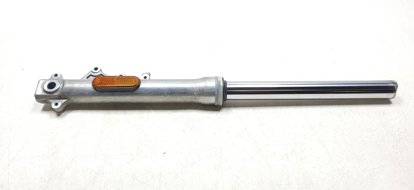 2022 - 2024 Royal Enfield Classic 350 Front Fork Suspension *straight* OEM