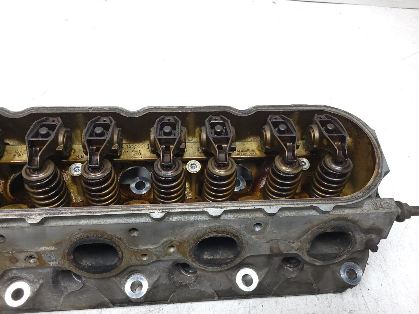10-14 Chevrolet Suburban Engine Cylinder Head Left & Right Pair 5.3l OEM