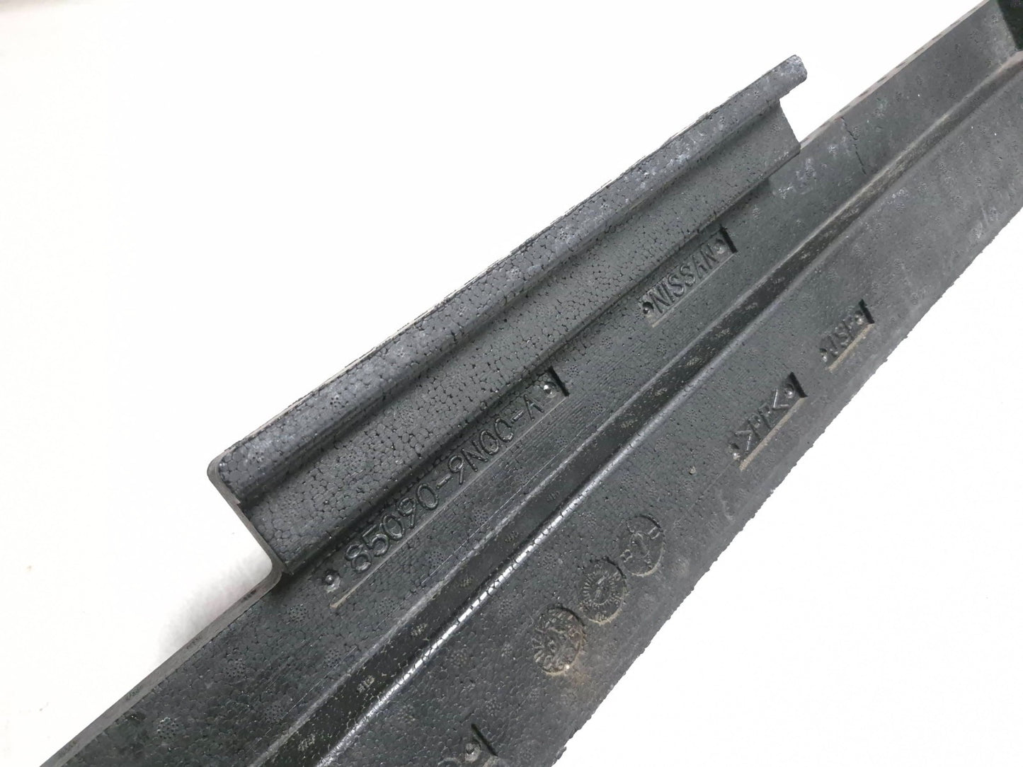 2010 Nissan Maxima Sv Rear Bumper Reinforcement W/ Reinforcement Foam OEM