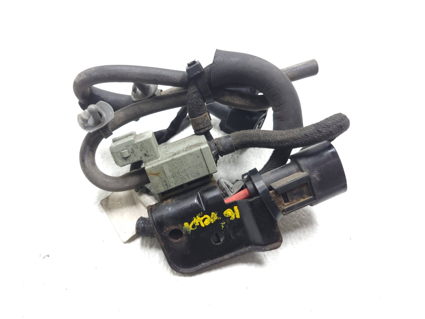 2016 Hyundai Veloster Fuel Vapor Canister Valve OEM