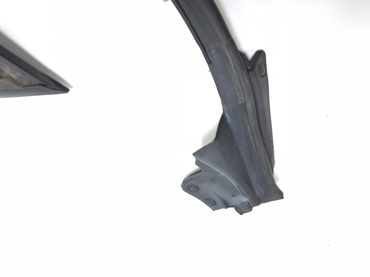 2013 Hyundai Genesis Coupe Door Weatherstrip Front Driver Side Left OEM