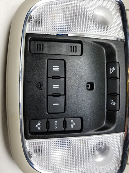 2012 Jeep Grand Cherokee Overhead Console Dome Light OEM