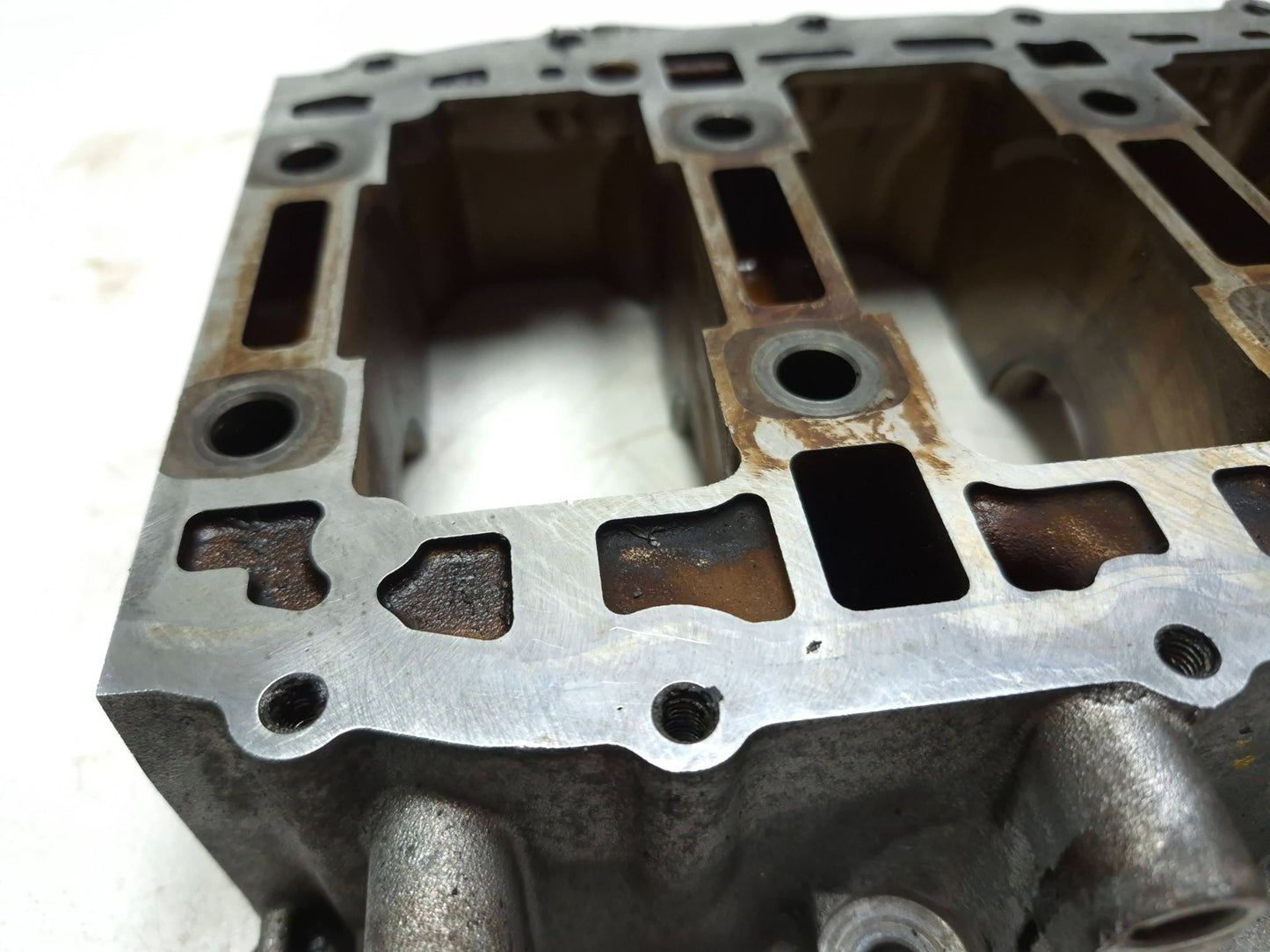 2014 Fiat 500l 1.4l Engine Crankshaft Housing 55251445 OEM