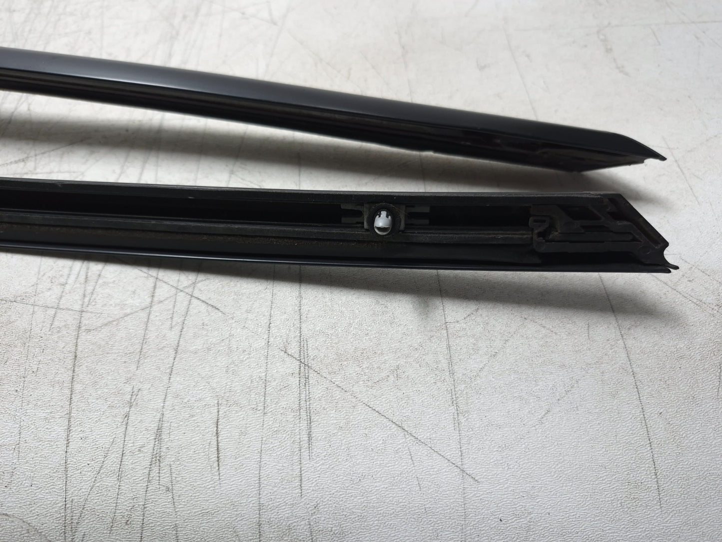 2013 BMW 328i F30 Sedan Upper Door Frame Molding Left & Right OEM