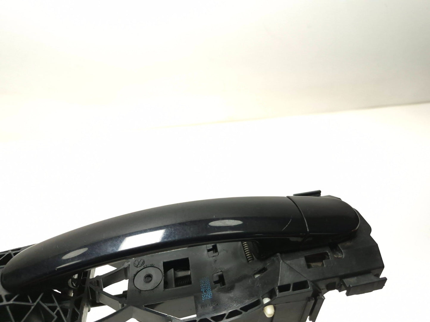 2011 Volkswagen Tiguan Exterior Door Handle Rear Driver Side Left OEM
