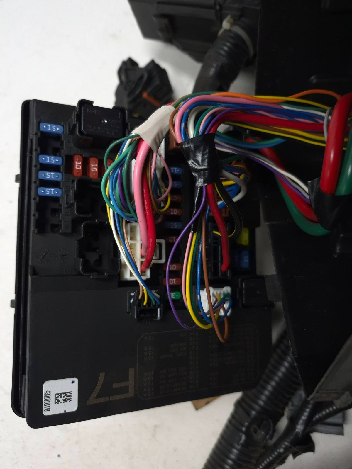 2015 Nissan Juke Main Fuse Box Wire Harness OEM