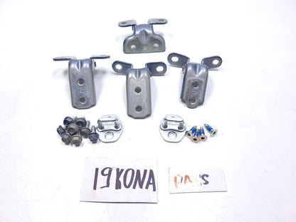 2019 Hyundai Kona Passenger Side Door Hinge 4pcs W/ Striker 2pcs OEM