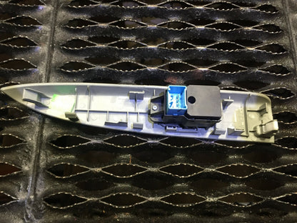 08 09 10 Honda Odyssey Window Switch W/ Trim Rear Right Passenger Side OEM D43