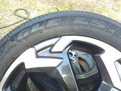 2022 Subaru Crosstrek Wheel Rim W/ Tire 225/55/r18 18x7j 6.3/32 Pair 2 Pcs OEM