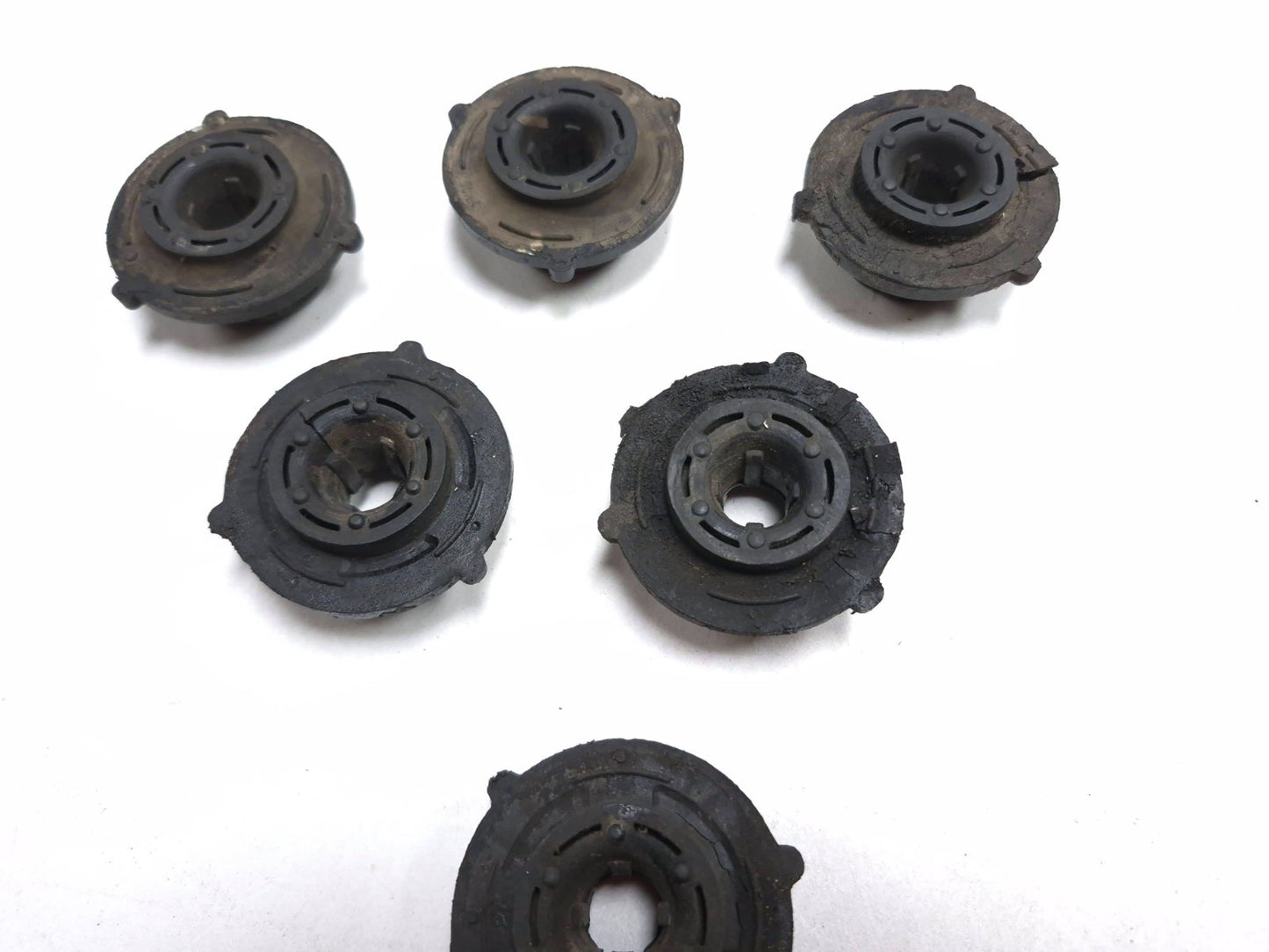 2013 Hyundai Genesis Coupe Mount Bracket Insulator OEM