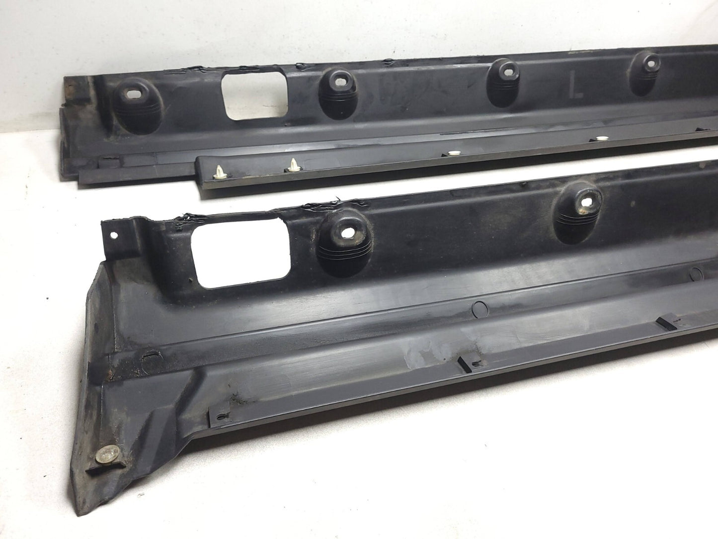 2007 Range Rover Skirt Rocker Panel Molding Left & Right Pair OEM