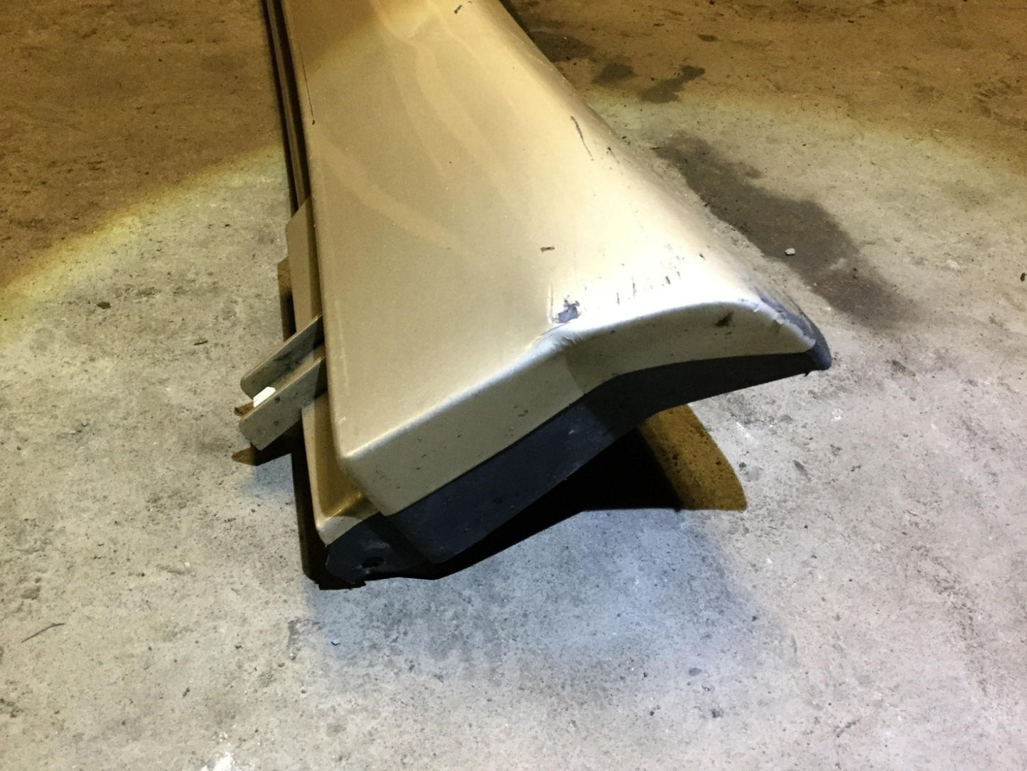 2003 Lexus Gs300 Rear Side Skirt Rocker Panel Passenger Side Right OEM