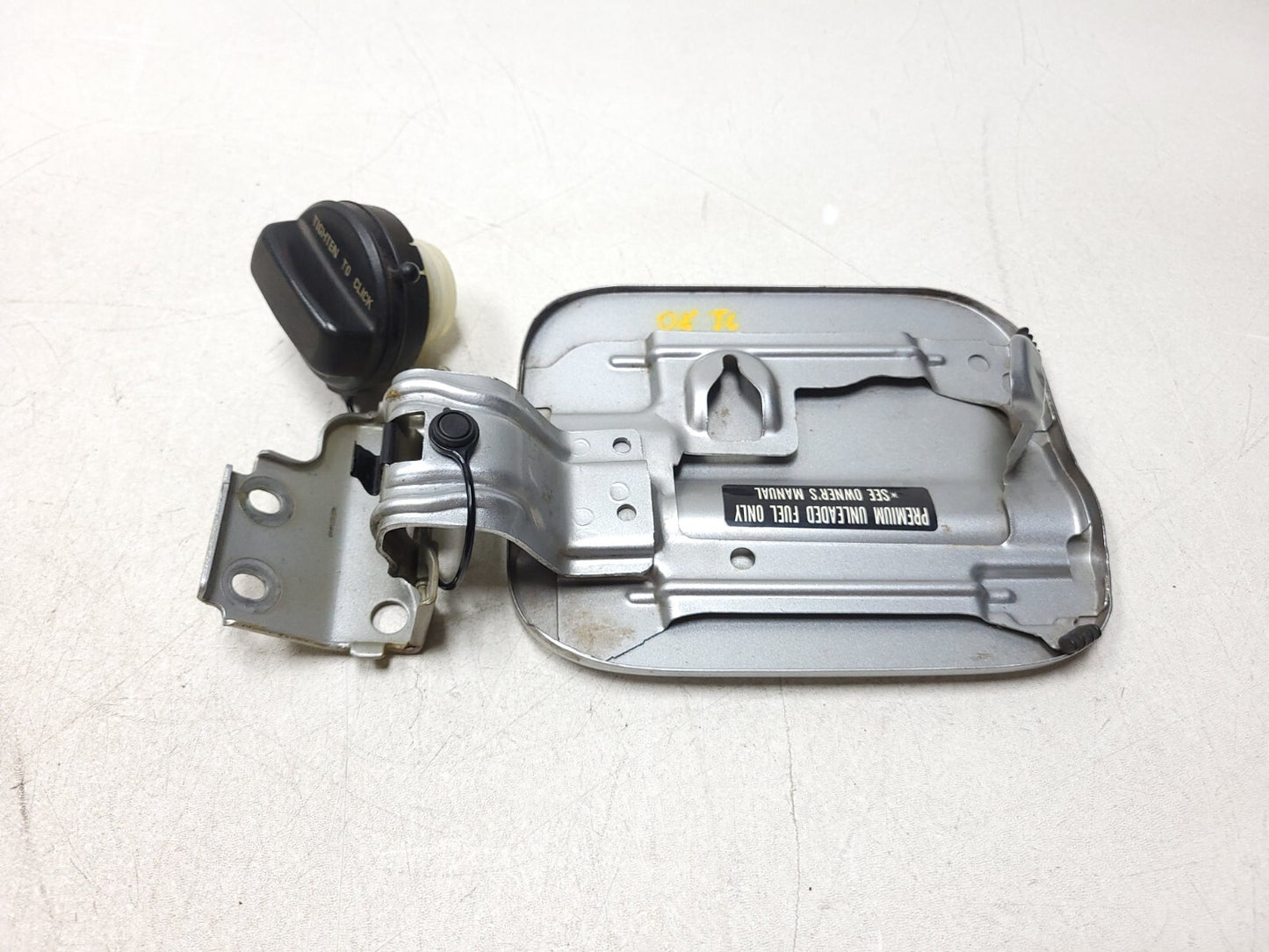 2008 Acura Tl Type-s Fuel Tank Door Lid Filler Cap OEM