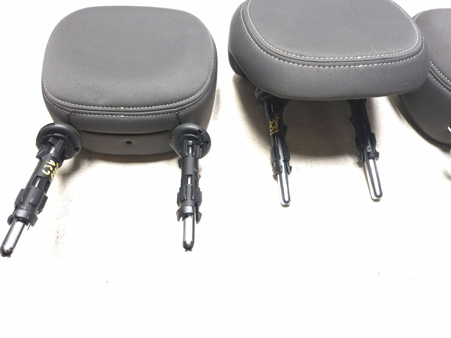 2014 Fiat 500l Rear Seat Headrest 3pcs OEM
