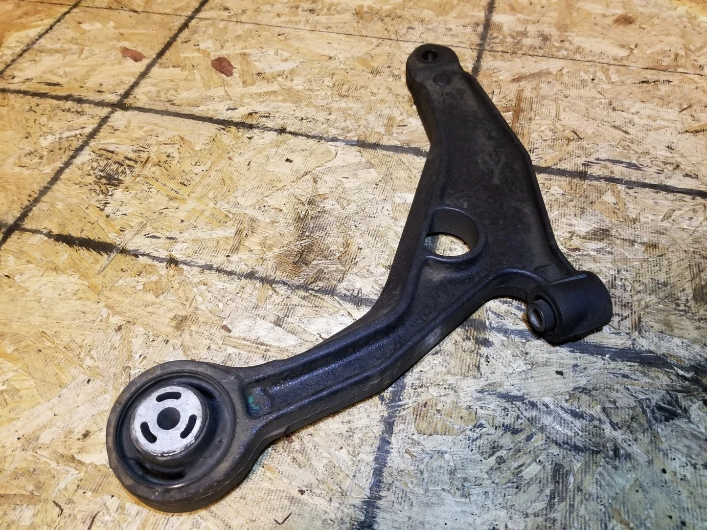 2011 Chrysler 200 Cabrio Front Lower Control Arm Left & Right OEM