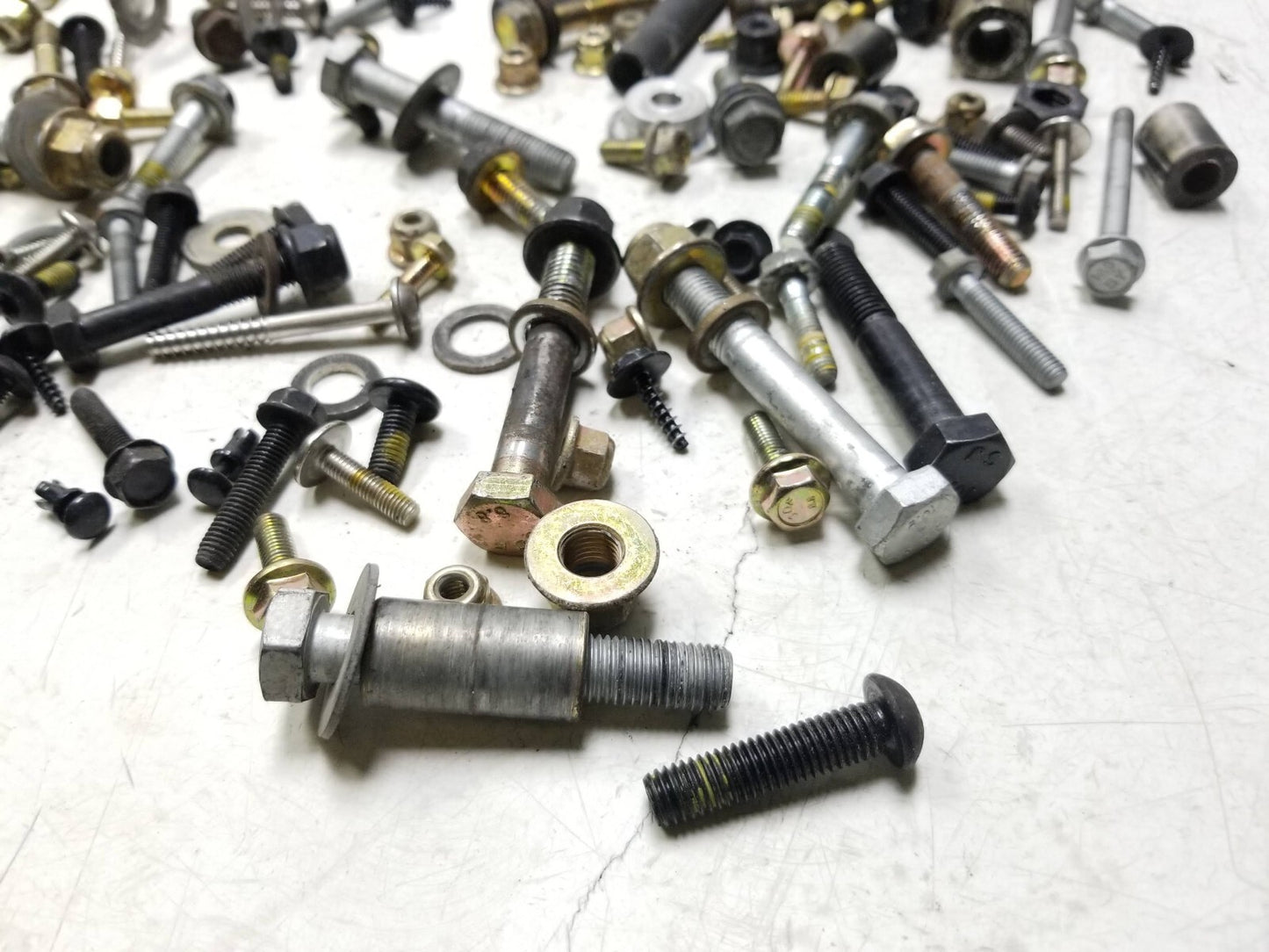 16-19 Ski-doo Renegade Enduro Ace 900 Misc Bolts Hardware Bracket Nuts Bol Oem✅