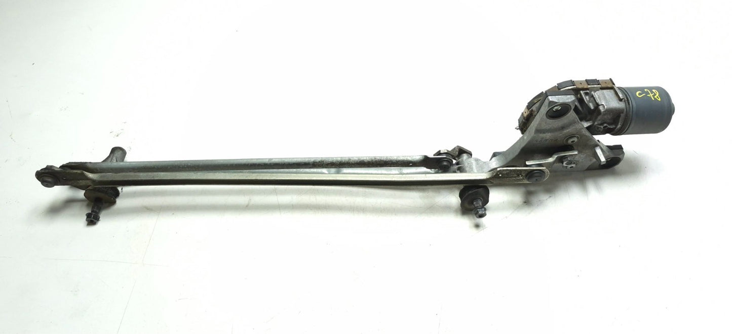 2012 Volvo C30 2.5l Front Windshield Wiper Linkage W/ Motor OEM
