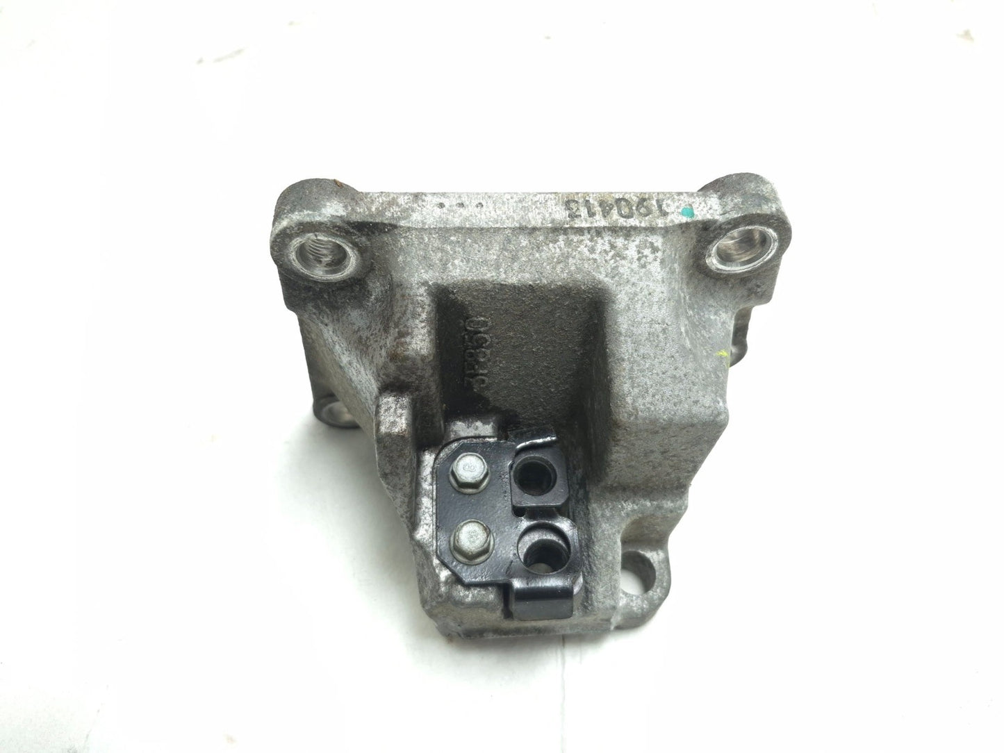 2019 Hyundai Kona Automatic Transmission Mount Bracket OEM