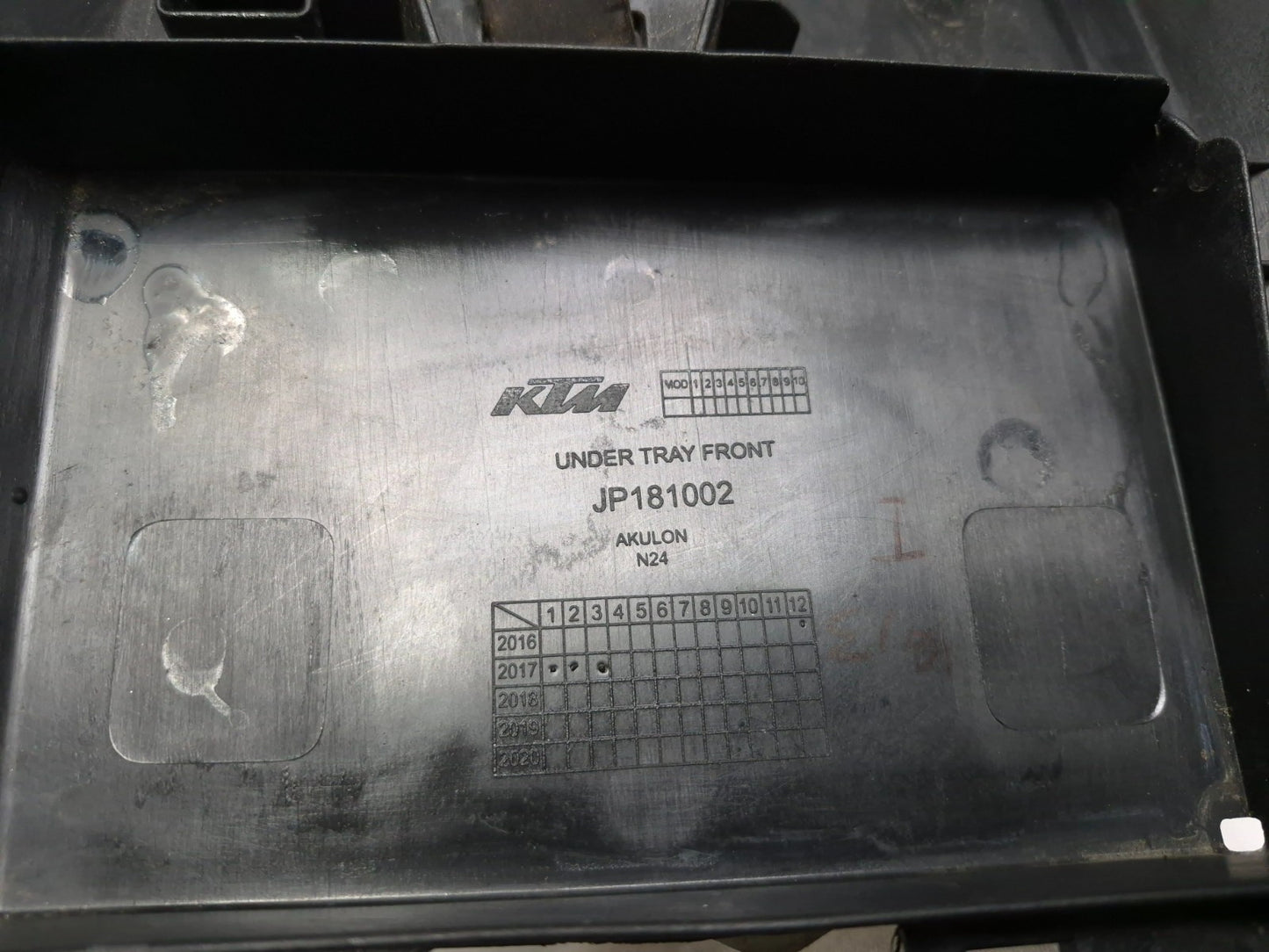 2017 Ktm 390 Duke Rear Wheel Fender Undertail OEM