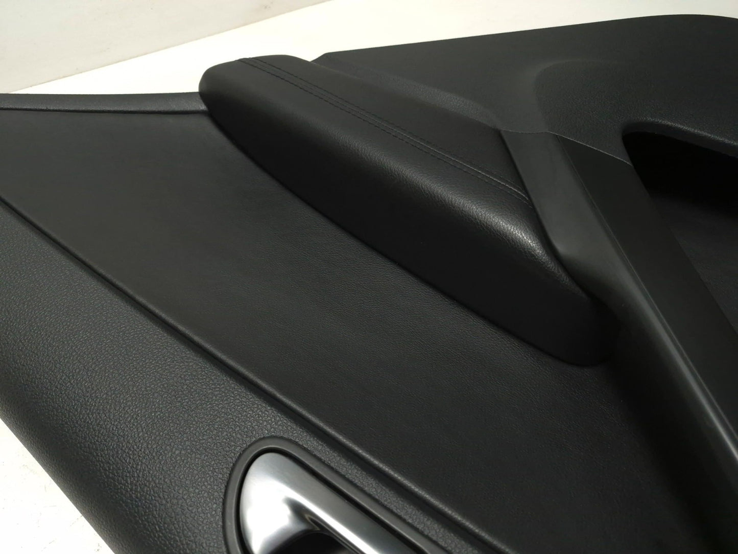 2011 Volkswagen Tiguan Rear Interior Door Trim Panel Left & Right Pair OEM