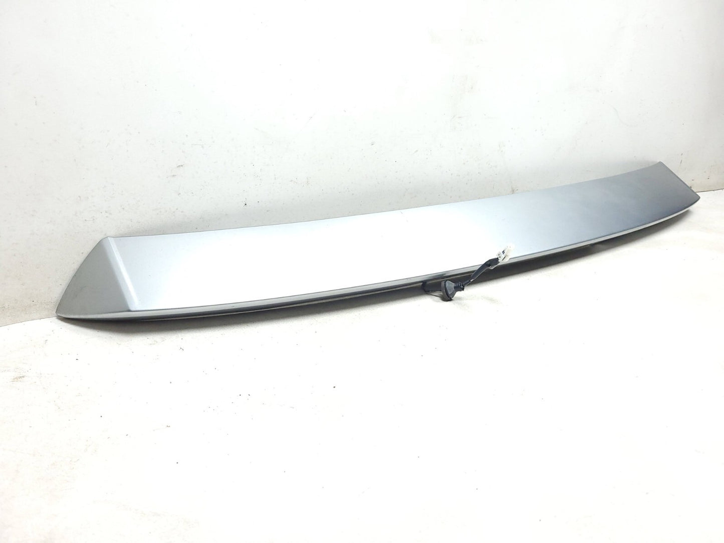 2009 Mitsubishi Outlander Tailgate Spoiler & Third Brake Stop Light Lamp OEM