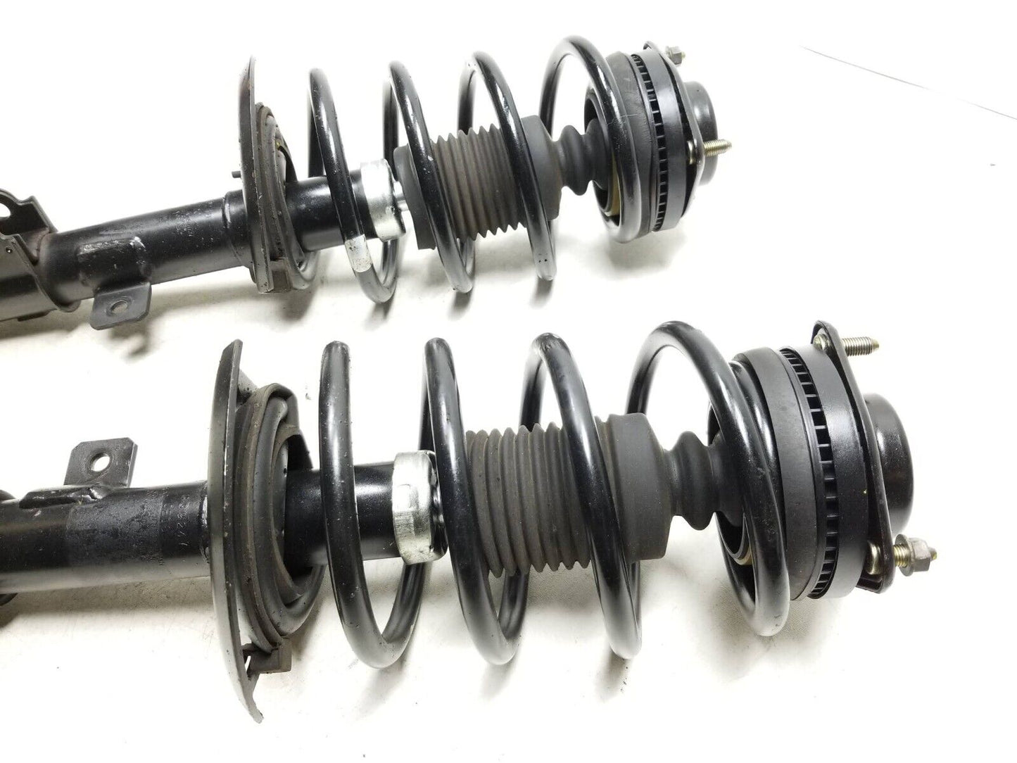 2011 - 2014 Chrysler 200 Front Shock Absorber Left & Right 2.4l *aftermarket*