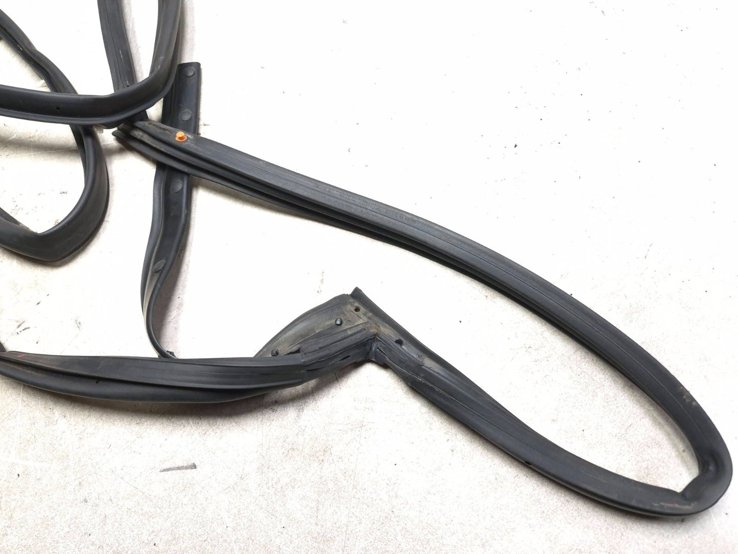 2014 Hyundai Sonata Rear Door Weatherstrip Seal Driver Side Left 2pcs OEM