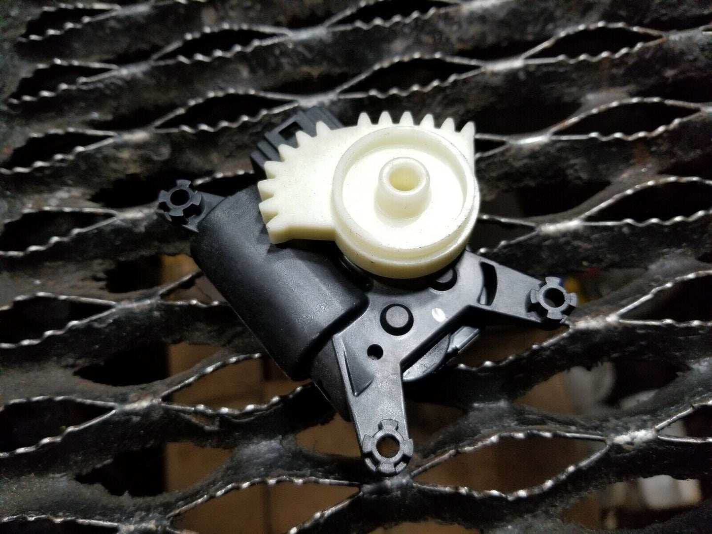 13 14 15 16  Dodge Dart AC A/c Heater Flap Motor Actuator OEM 76k Miles