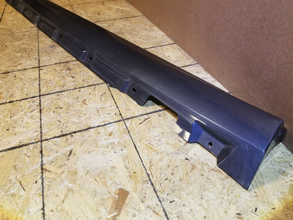 2010 Mercedes Benz R350 Skirt Rocker Panel Molding Left Driver Side OEM