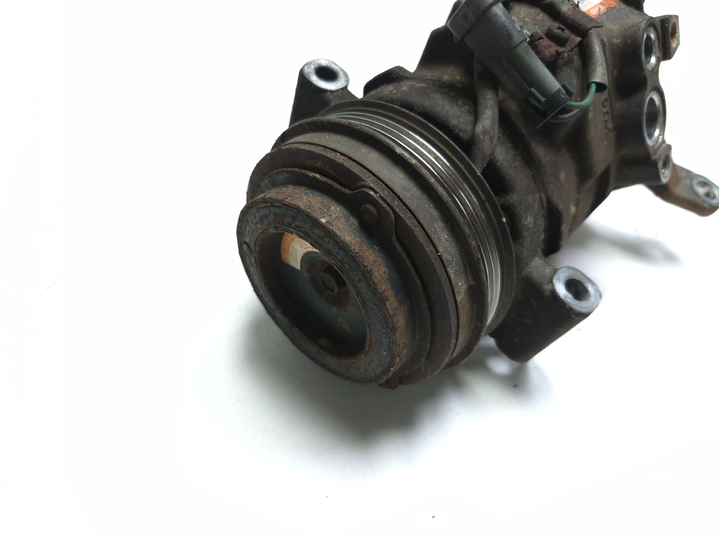 2013 Cadillac Escalade Esv A/c Compressor OEM