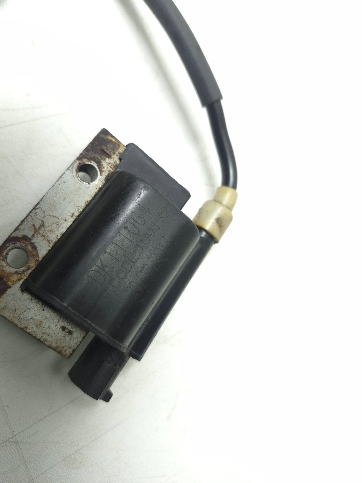 2018 Husqvarna Svartpilen 401 Ignition Coil Spark Plug Pack OEM