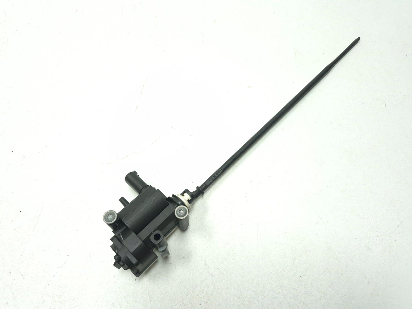 2011 BMW 750li Fuel Door Hatch Lock Actuator Pin 7200674 Oem✅