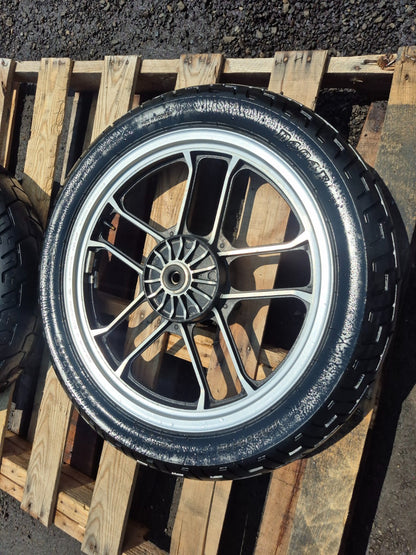 1985 Honda Shadow Vt500c Wheel Rim W/ Tire Front & Rear *straight* OEM
