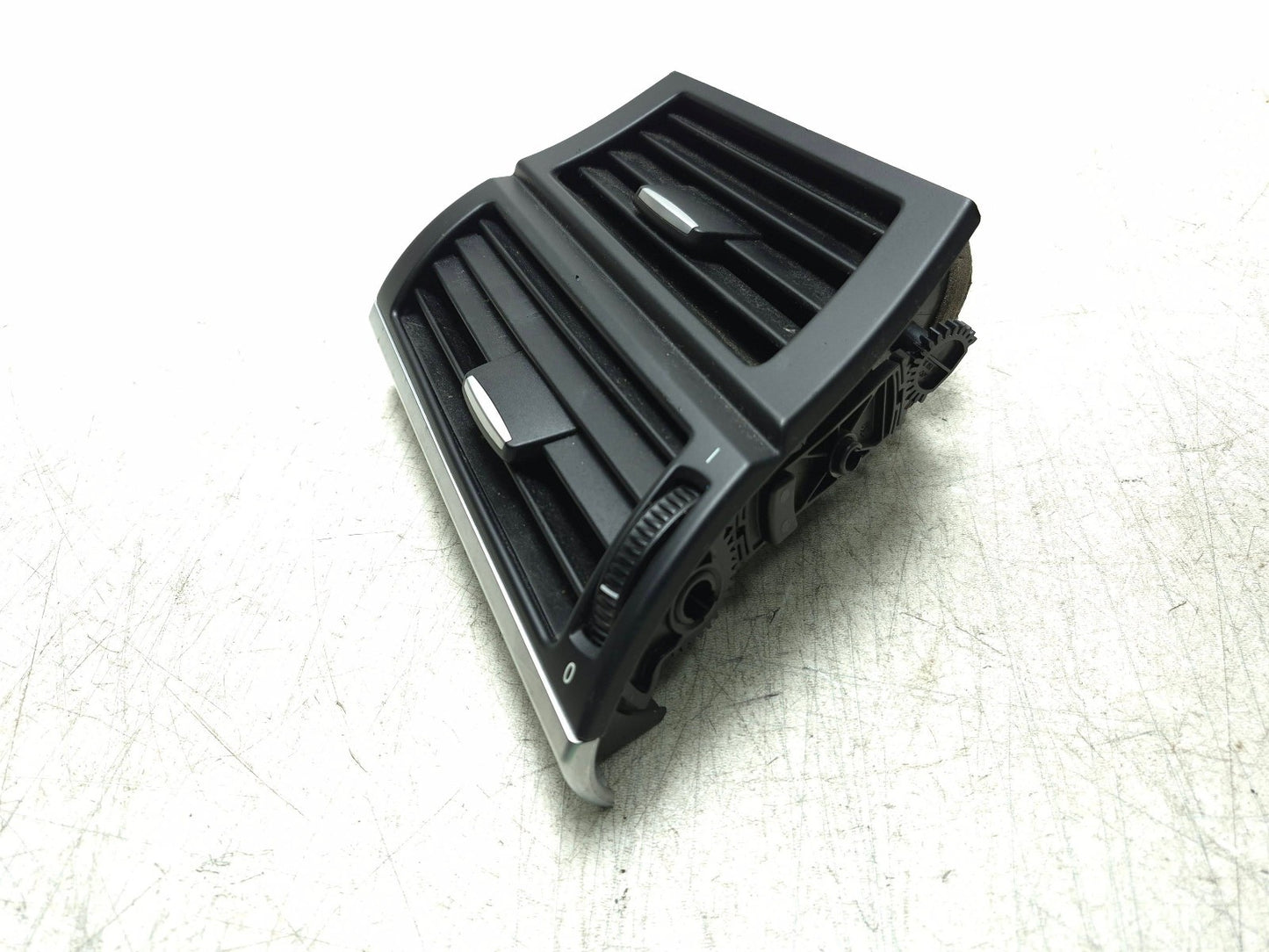 2008 BMW X6 E71 Front Dashboard A/c Air Vent Grille OEM 7161803