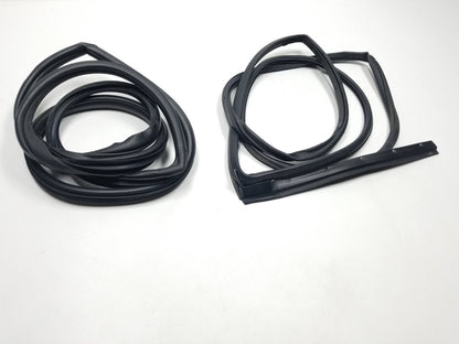 2009 Mazda Cx-7 Rear Passenger Door Weatherstrip Seal 2pcs OEM